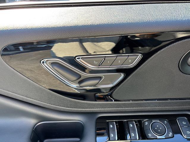 new 2025 Lincoln Aviator car, priced at $68,190