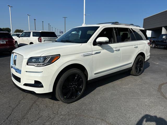 new 2024 Lincoln Navigator car, priced at $106,004