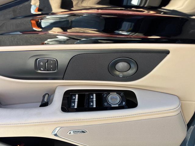 new 2025 Lincoln Nautilus car, priced at $63,288
