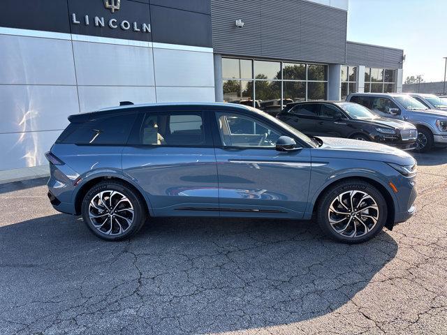 new 2025 Lincoln Nautilus car, priced at $63,288