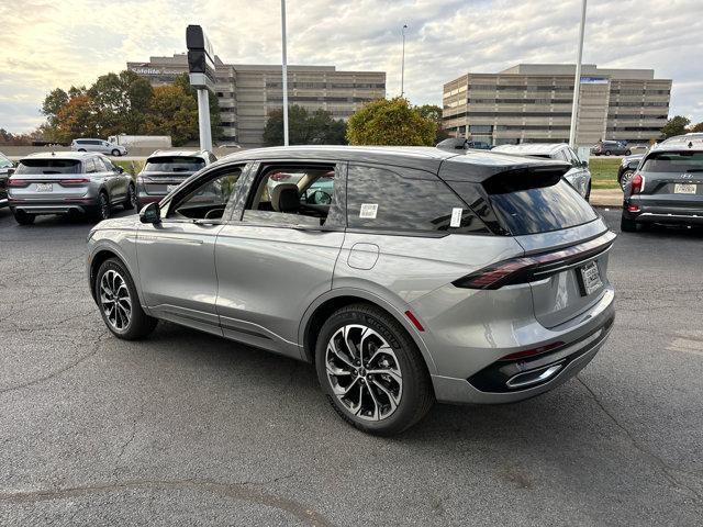 new 2025 Lincoln Nautilus car, priced at $65,750