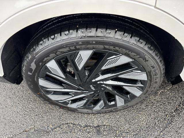 new 2024 Lincoln Nautilus car, priced at $63,470