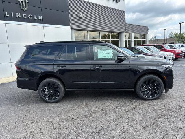 new 2025 Lincoln Navigator car, priced at $105,805