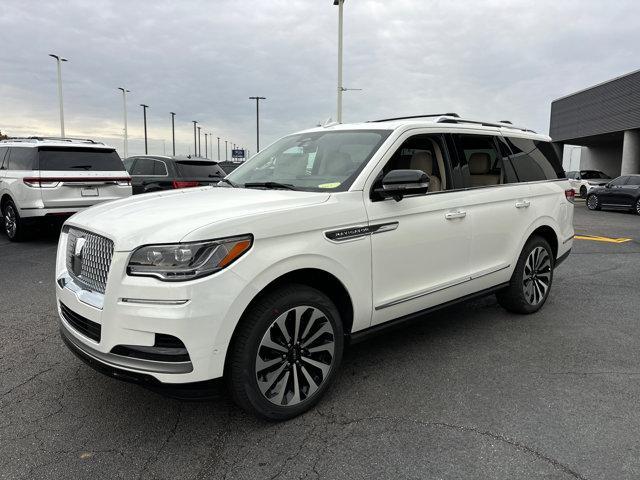 new 2024 Lincoln Navigator car, priced at $105,044