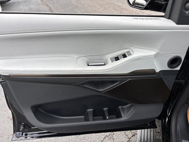 new 2025 Lincoln Navigator car, priced at $122,335