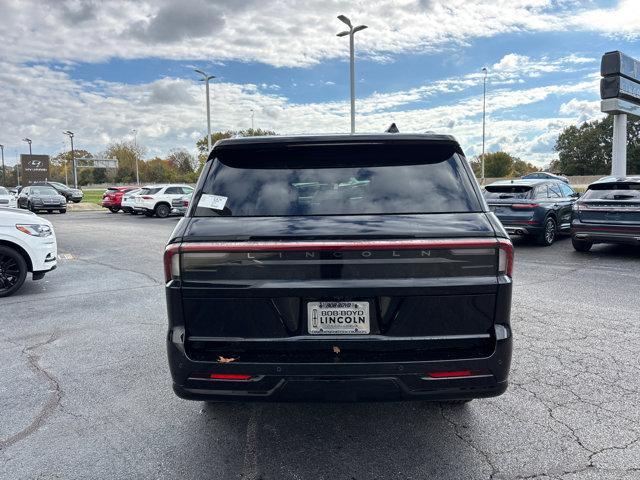 new 2025 Lincoln Navigator car, priced at $122,335