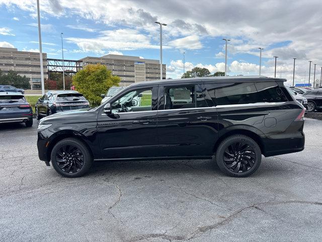 new 2025 Lincoln Navigator car, priced at $122,335