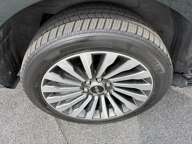 used 2021 Lincoln Navigator car, priced at $39,985