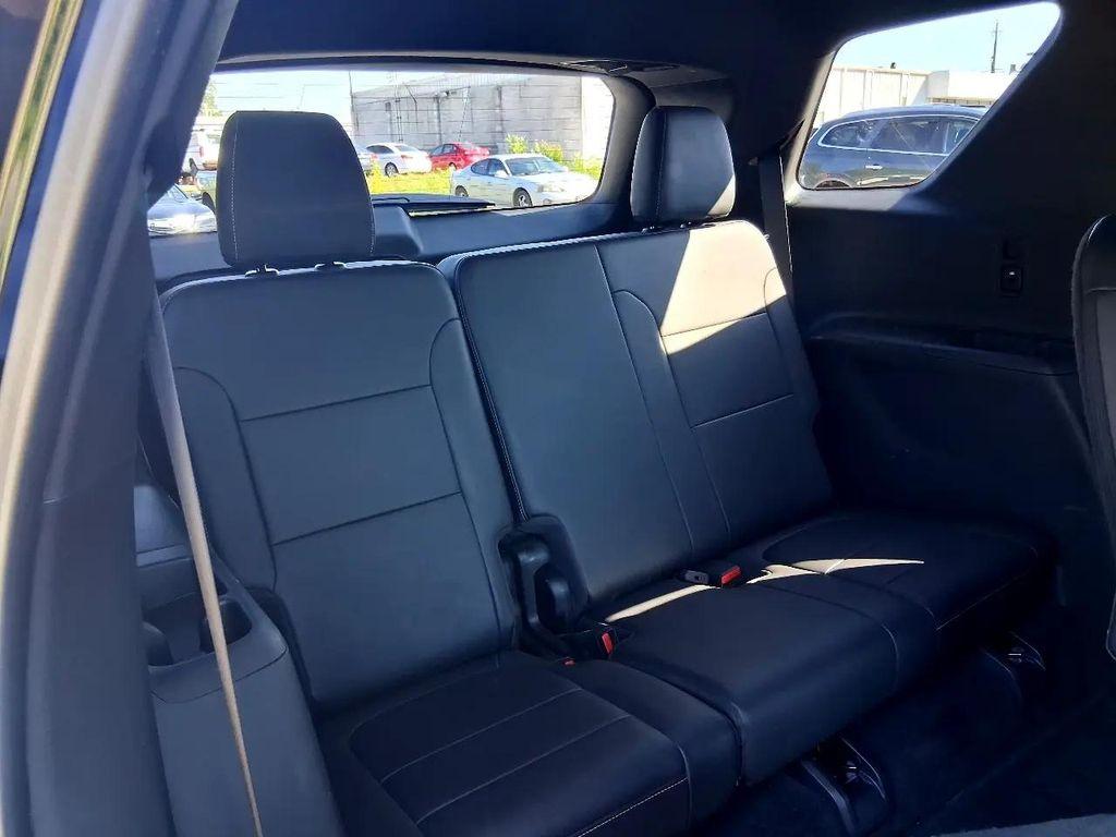 used 2022 Chevrolet Traverse car, priced at $22,449