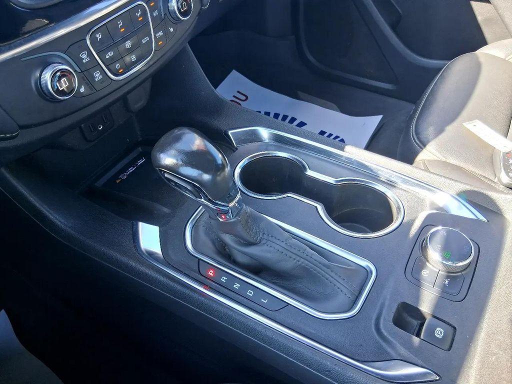 used 2022 Chevrolet Traverse car, priced at $22,449