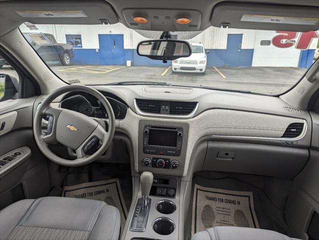 used 2015 Chevrolet Traverse car, priced at $11,800