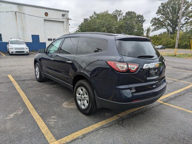 used 2015 Chevrolet Traverse car, priced at $11,800