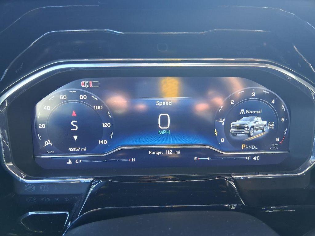 used 2025 Chevrolet Silverado 1500 car, priced at $42,995