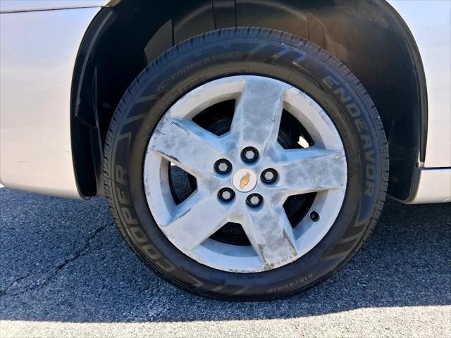 used 2009 Chevrolet HHR car, priced at $7,295
