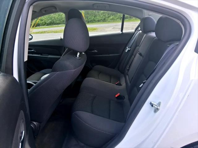used 2015 Chevrolet Cruze car, priced at $9,495