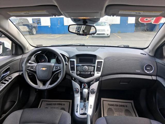 used 2015 Chevrolet Cruze car, priced at $9,495