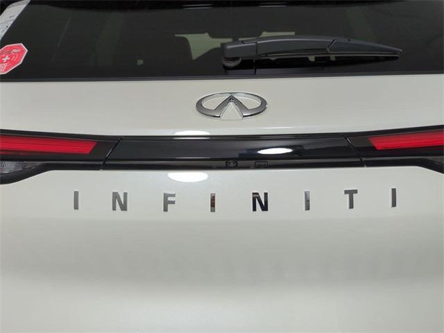 new 2025 INFINITI QX60 car, priced at $70,105