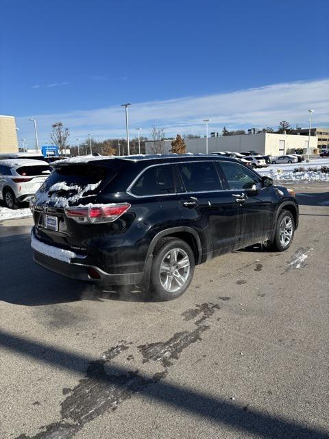 used 2015 Toyota Highlander car, priced at $18,332