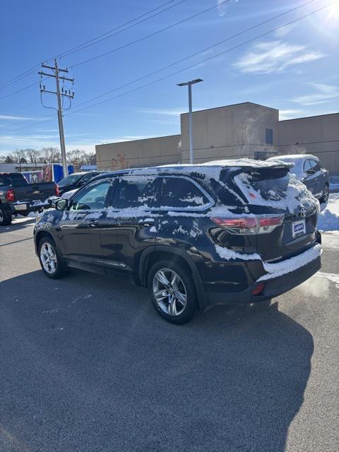 used 2015 Toyota Highlander car, priced at $18,332