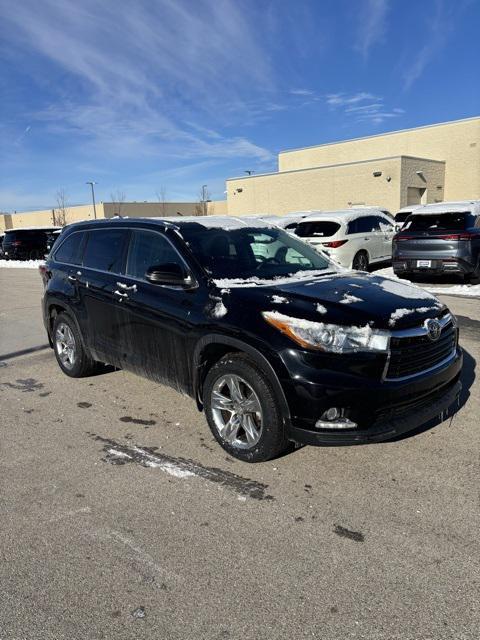 used 2015 Toyota Highlander car, priced at $18,332