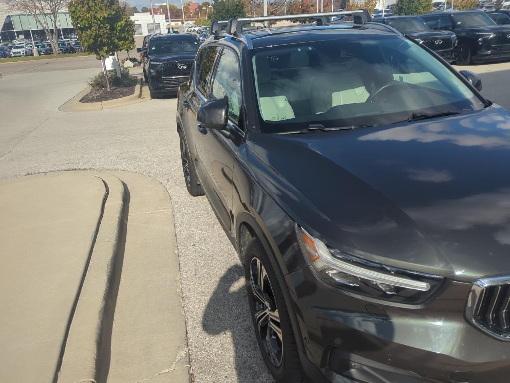 used 2019 Volvo XC40 car, priced at $18,776