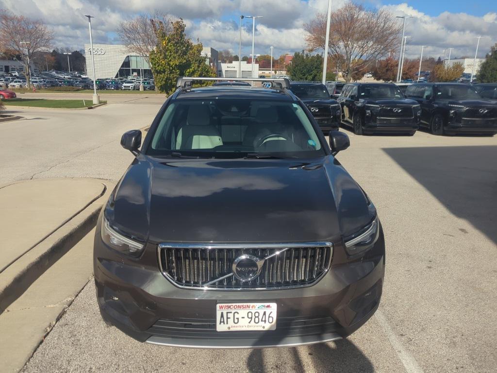 used 2019 Volvo XC40 car, priced at $18,776