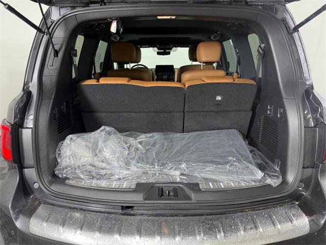 used 2024 INFINITI QX80 car, priced at $55,000
