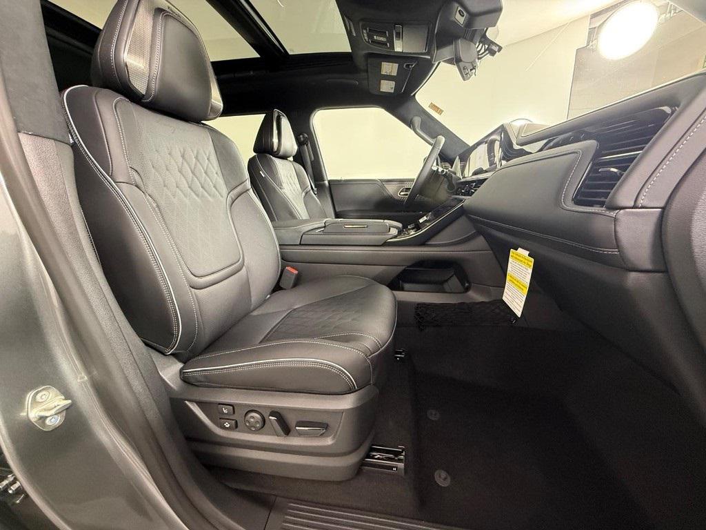 new 2026 INFINITI QX80 car, priced at $109,750