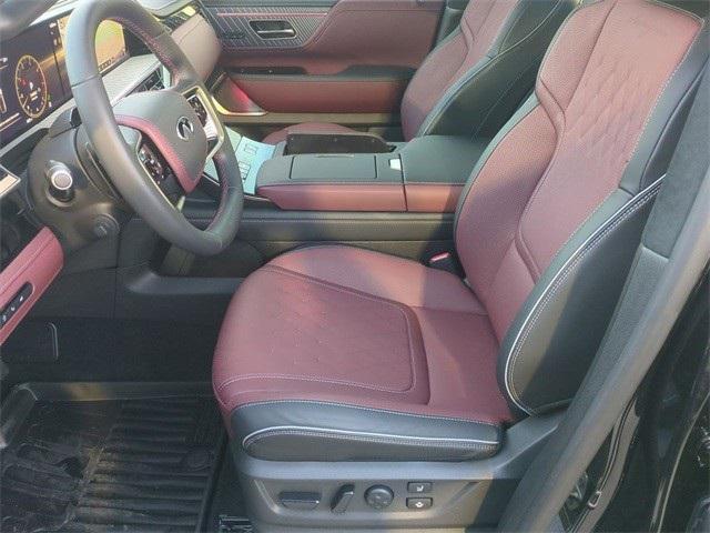 new 2025 INFINITI QX80 car, priced at $101,975