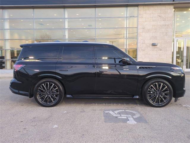 new 2025 INFINITI QX80 car, priced at $112,255