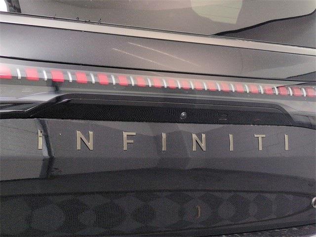 new 2025 INFINITI QX80 car, priced at $101,420