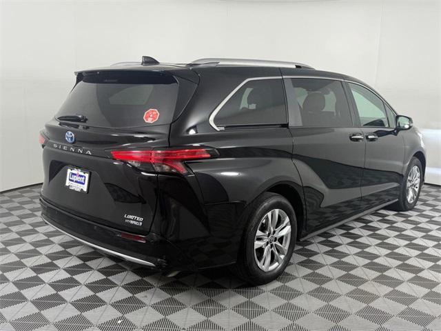 used 2024 Toyota Sienna car, priced at $51,912