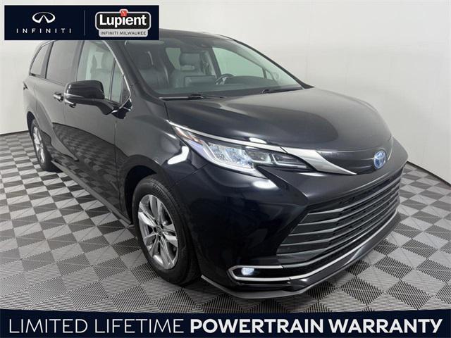 used 2024 Toyota Sienna car, priced at $51,912