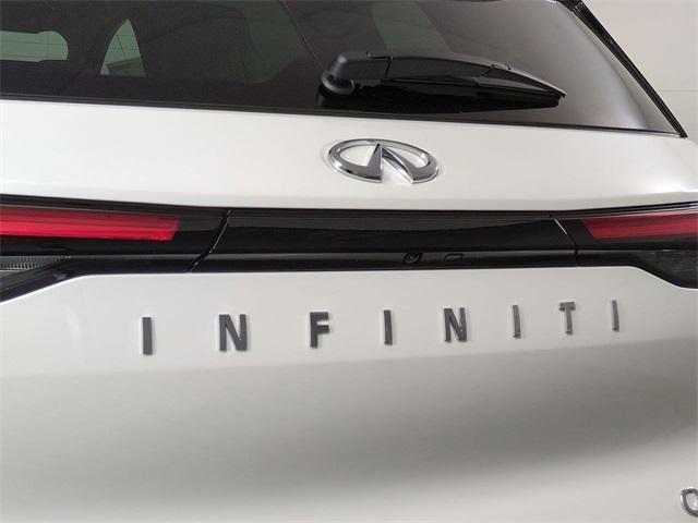 new 2025 INFINITI QX60 car, priced at $61,670