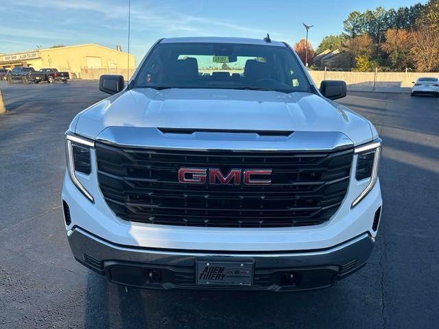 new 2025 GMC Sierra 1500 car, priced at $43,601