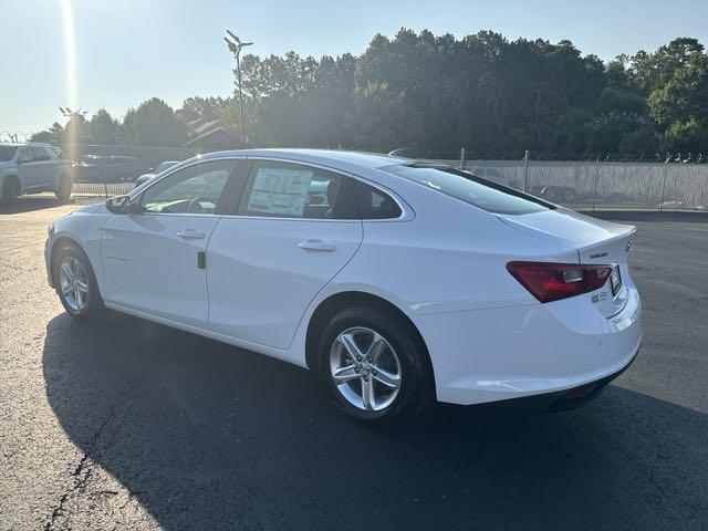 new 2025 Chevrolet Malibu car, priced at $25,715