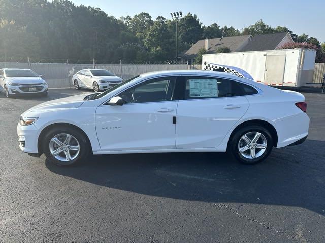 new 2025 Chevrolet Malibu car, priced at $25,715