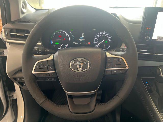 new 2025 Toyota Sienna car, priced at $50,909