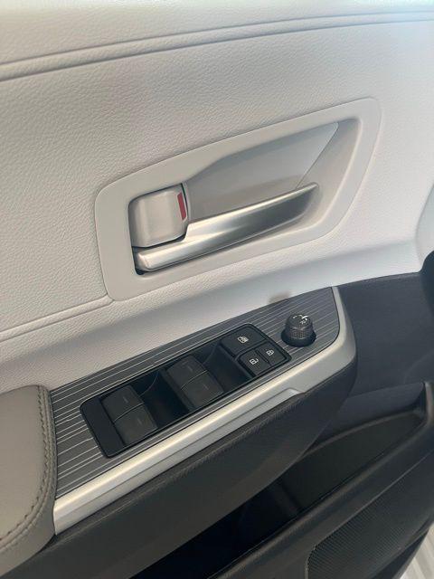 new 2025 Toyota Sienna car, priced at $50,909