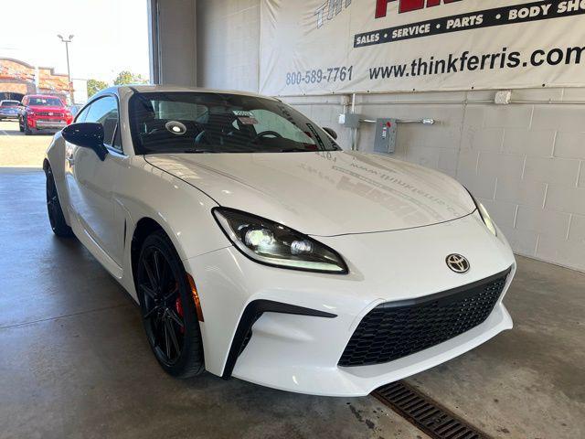 new 2025 Toyota GR86 car, priced at $37,659