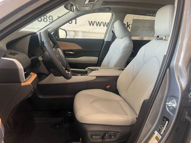 new 2025 Toyota Grand Highlander car, priced at $56,542
