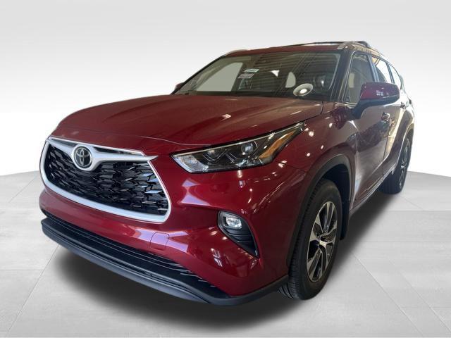 new 2025 Toyota Highlander car, priced at $50,167