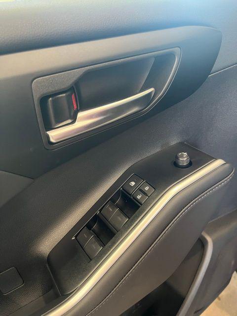new 2025 Toyota Highlander car, priced at $50,167