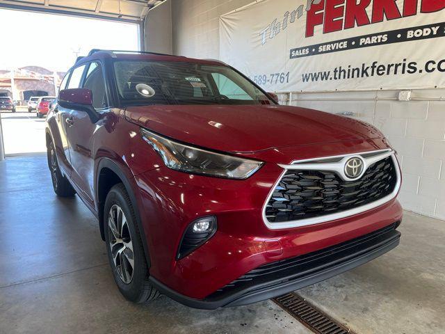 new 2025 Toyota Highlander car, priced at $50,167