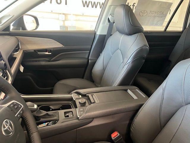 new 2025 Toyota Grand Highlander car, priced at $59,616