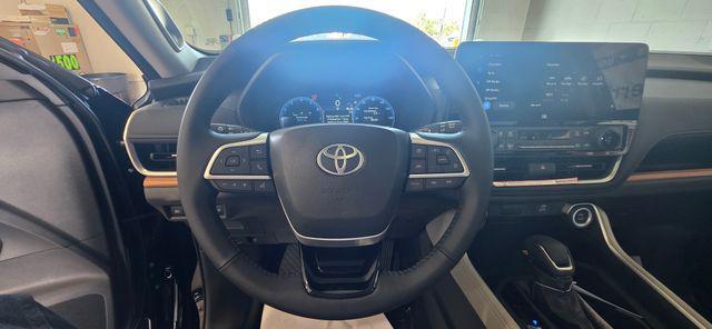 new 2026 Toyota Grand Highlander Hybrid car, priced at $61,158