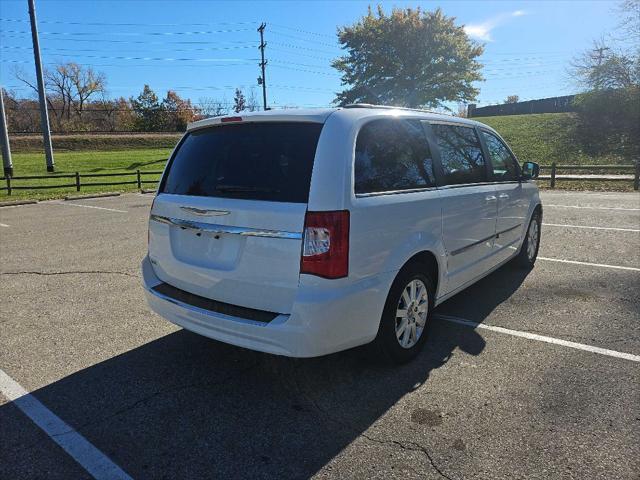 used 2014 Chrysler Town & Country car, priced at $10,499