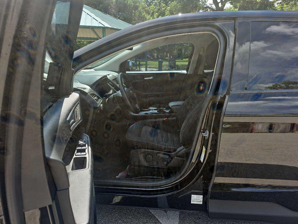 used 2017 Ford Edge car, priced at $16,999