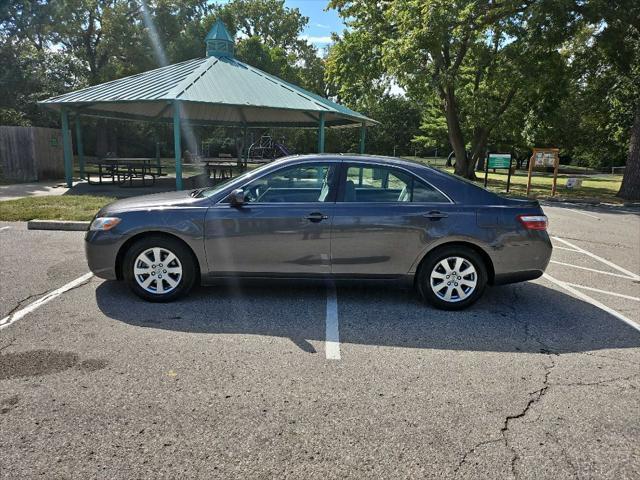 used 2007 Toyota Camry Hybrid car, priced at $9,399