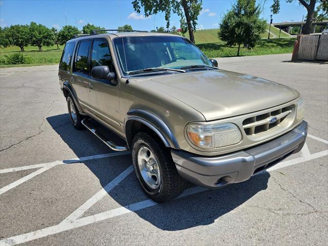 used 2000 Ford Explorer car, priced at $7,999